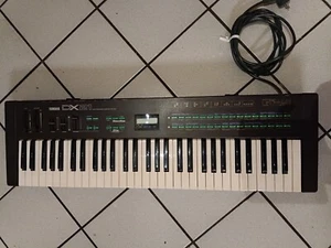 Yamaha DX21 Synthesizer Keyboard,Digital,Vintage, 61 Keys,103 cm lg.,an Bastler - Bild 1 von 12
