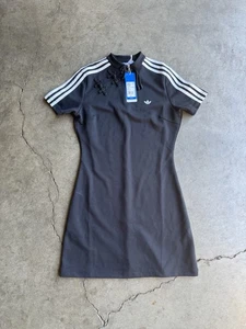 Neu mit Etikett Adidas chinesisches Cheongsam Kleid Größe Medium schwarz - Bild 1 von 3
