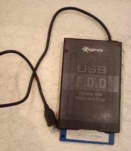 Hamlet Exagerate XFDUSB_R Diskettenlaufwerk FDD 1,44 MB extern USB - Bild 1 von 3