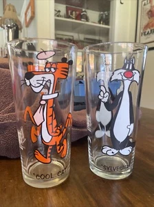 Vintage 1, Cool Cat Glass & 1 Sylvester Glass 16fl. Oz Pepsi Cartoon1973 - Picture 1 of 12