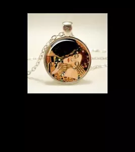 GUSTAV KLINT THE KISS OLD MASTERS PENDANT NECKLACE NEW UNISEX GIFT - Picture 1 of 1