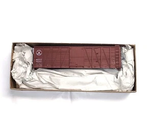 Accurail HO Scale Maine Central MEC 40' Outer Brace Wood Box Car 41089 DMG HO8 - Picture 1 of 4