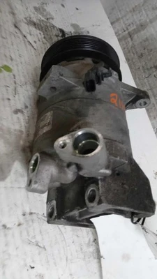 2015 Nissan Quest A/C Compressor OEM 3.5L Silver 137k Miles NJ25-21194-519641 Foto 1 de 3