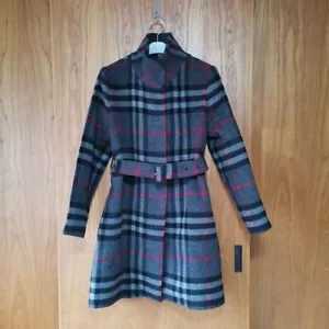 Burberry London Medium Coat Nova Check 100% Wool elegant size M Authentic F/S - Picture 1 of 10