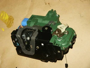 Türschloß VW Polo 9N vorne rechts 3B1837016BP - Bild 1 von 1