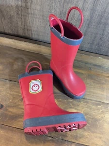 Carter's Größe 5 rote Gummi Regen Stiefel Feuerwehr Logo Feuerwehrmann Schlammspiel Kostüm - Bild 1 von 9