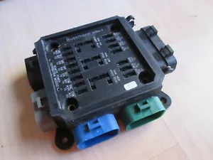 Freightliner Bussmann 31002-7 Small Power Distribution Box (Lid Missing) #M261SB - Picture 1 of 10