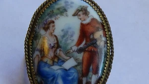 Vintage Czechoslvakian Hand painted enamel cameo/ pendant - Picture 1 of 6
