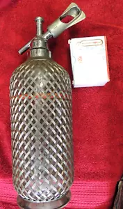 1930s Vintage Art Deco 'Sparkles' Wire Mesh UK made Glass Soda Siphon + chargers - Picture 1 of 11