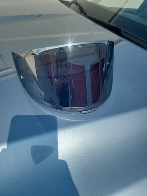 PREOWNED SHOEI MODEL CWR-F2 MIRROR FINISH MINOR SRATCHES - Imagem 1 de 4