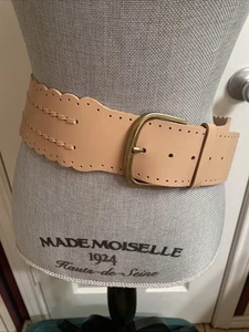 CAbi Belt Womens Large Leather Wide Waist Peasant Scallop Edge Boho Romantic - Picture 1 of 7