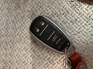 ALFA ROMEO GIULIA / STELVIO 3 pulsanti portachiavi intelligente senza chiave ORIGINALE FOB - Foto 1 di 3