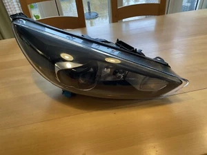 Ford Focus St. Xenon Rh Headlamp BARE UNIT See Description - Picture 1 of 11