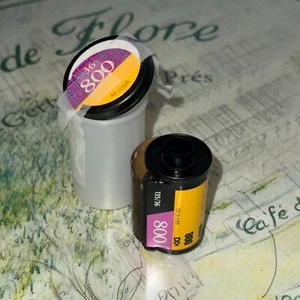 1 ROLL Kodak Portra 800 ISO 35mm Color Negative Film - EXPIRED - Picture 1 of 2