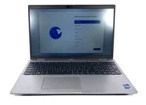 Dell Latitude 5540 - 15.6" FHD, 1.9GHz i7, 32GB DDR5 RAM, 256GB SSD, Windows 11 - Imagen 1 de 11