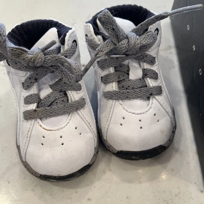 Infantil Nike Jordan OL 'SCHOOL LOW (TD) Blanco/Negro - Gris Cemento - Talla EE. UU. 3c Foto 1 de 4