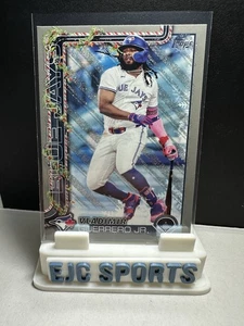 2025 Topps Holiday - Vladimir Guerrero Jr. - Silver Glitter - H66 - Blue Jays - Picture 1 of 2