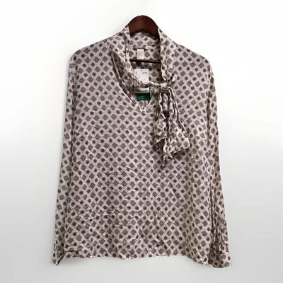 Blusa para mujer H&M talla 12 blanca cuello corbata patrón geográfico nueva con etiquetas Foto 1 de 4