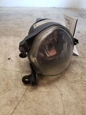 Luz antiniebla esquina derecha modelo VIN D, 99-02 Audi A4 133570 Foto 1 de 4