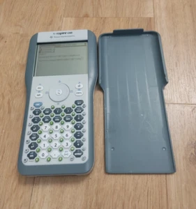 CALCULATRICE TEXAS INSTRUMENT TI-NSPIRE CAS+ SON CACHE DE PROTECTION - Photo 1/4