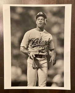 1991 Rickey Henderson Original Press Photo by Layton Guaranteed Type 1 Oakland - Picture 1 of 2