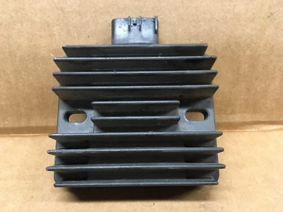 2008 Yamaha YZF R6R, Regulator rectifier, charging regulator OEM #728227 - Image 1 of 4