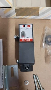 NOS DataLogic S2-1-G10 Photoelectric Switch W2-RW - Picture 1 of 5
