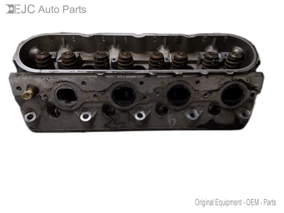 Left Cylinder Head For 07-14 Chevrolet Suburban 1500  5.3 799 Gas Driver Side - Image 1 of 4
