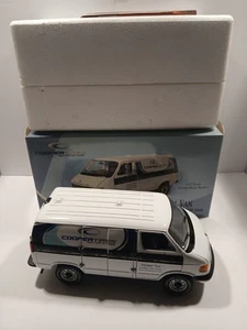 First Gear COOPER TIRES Dodge Service Panel Van 1:25 pressofuso con carico pneumatici - Foto 1 di 12