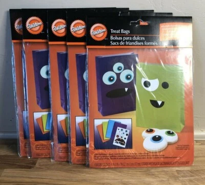 20 HALLOWEEN Treat Bags Party Goody Bags Wilton - Image 1 of 4