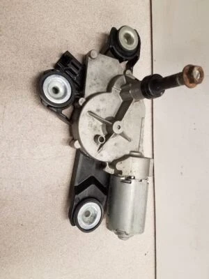 Rear Wiper Motor Hatchback Fits 04-09 MAZDA 3 151238 - Image 1 of 3