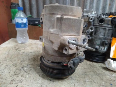 Ford F250 Super Duty 2011-2016 compresor de aire acondicionado OEM Foto 1 de 4