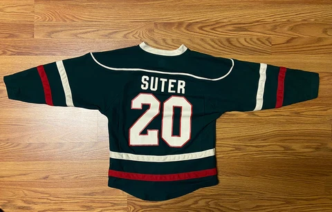 Large Youth NHL Jersey Minnesota Wild Ryan Suter #20 Green Sweater Hockey Cover