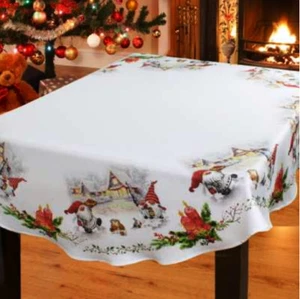 "Christmas Elves" Printed Tablecloth  Round 08581-413 - Picture 1 of 1
