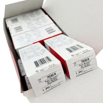 Pass & Seymour TR5362-W Caja de 10 Receptáculos Dúplex Resistente a Manipulaciones 20A 125V Foto 1 de 4