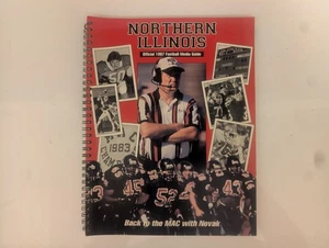 1997 Northern Illinois Huskies Football Media Guide with (2) Player Photographs - Picture 1 of 3