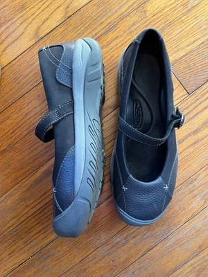 Keen черной кожи Mary Jane туфли женщин размер 10 США 40,5 ЕС пряжка повседневный - Изображение 1 из 4