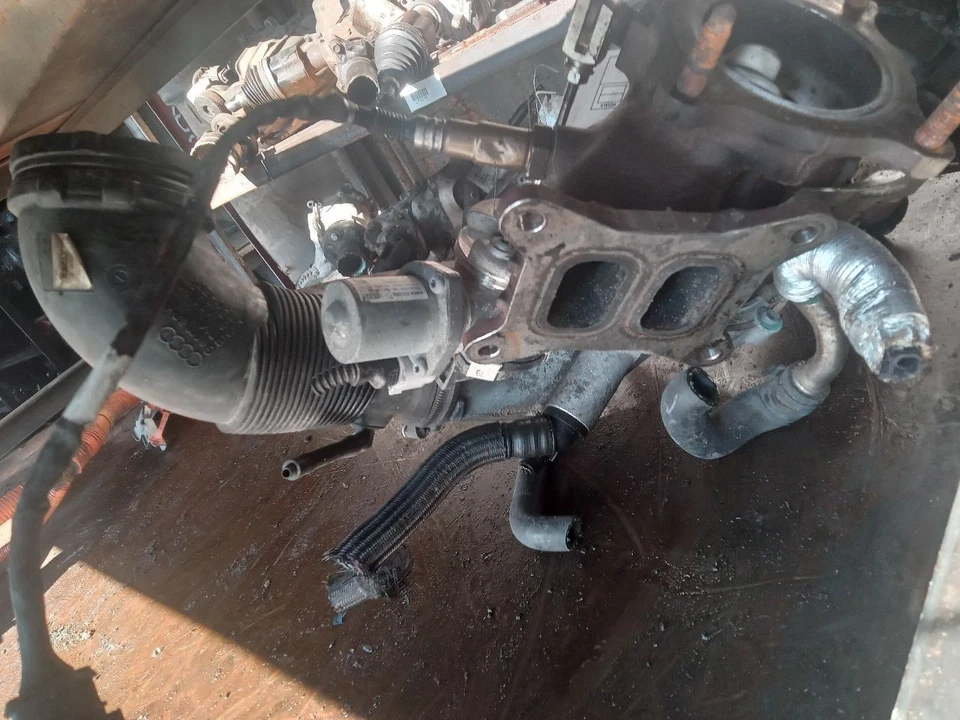 Turbo/Supercharger 2.0L VIN N 5º dígito compatível com 17-20 AUDI A4 284233 - Imagem 1 de 4