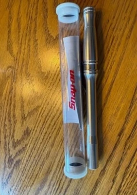 Rare, Snap On Tools Promo Ratchet Handle Flashlight Pocket Pen Light - Image 1 of 2