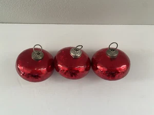 Juego De Colección De 3 Adornos De Navidad Estilo Bola De Vidrio Craquelado Lágrima Roja 3.5" - Imagen 1 de 5