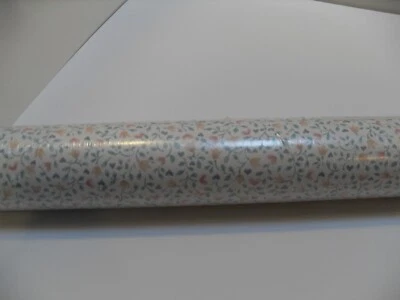 Papel de parede romance pré-colado 20,5" x 11 jardas (56,5 pés quadrados) tulipa corações verdes pêssego - Imagem 1 de 4