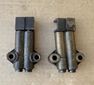 2x Vintage Original Brass Oil Pumps for Triumph 350 500 T100 T90 Motorcycle - Picture 1 of 7