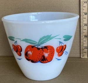 Vintage Anchor Hocking Fire King cherry & apple bowl, 5.5 inches across - Picture 1 of 4