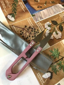 Crochet scissors Ultrasharp Thread Snips - Picture 1 of 6