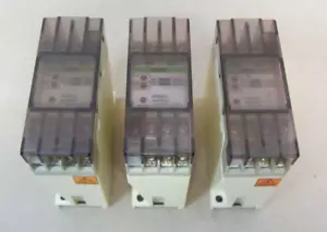Lote de 3 x Controlador Doble Sensor Sunx NPS-C7W - Imagen 1 de 7