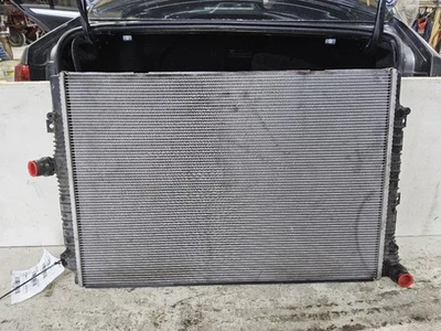 Volkswagen Jetta 2012-2018 sedán radiador 1,8 L para modelos base con motor de gasolina Foto 1 de 4