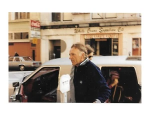 Vintage Candid Photograph RICHARD BURTON exiting car from the  Jere Hageman col - Picture 1 of 1