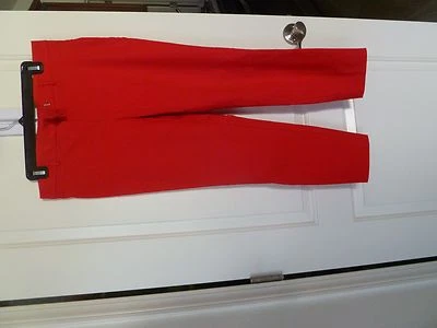 Pantalón rojo tiro medio para mujer de Adrienne Vittadini Foto 1 de 4