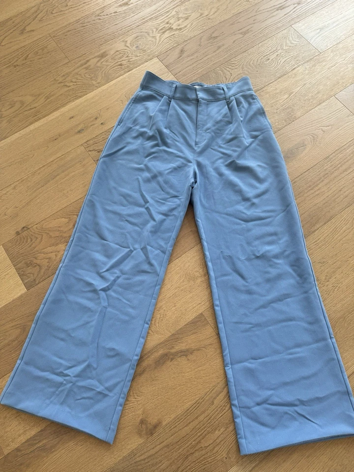 Abercrombie and Fitch Women’s Wide Leg Sloane Tailored Pants Blue Size Medium - Image 1 of 4