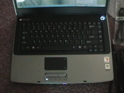 GATEWAY MX 6453 LAPTOP LCD Screen 15.4" - Image 1 of 4